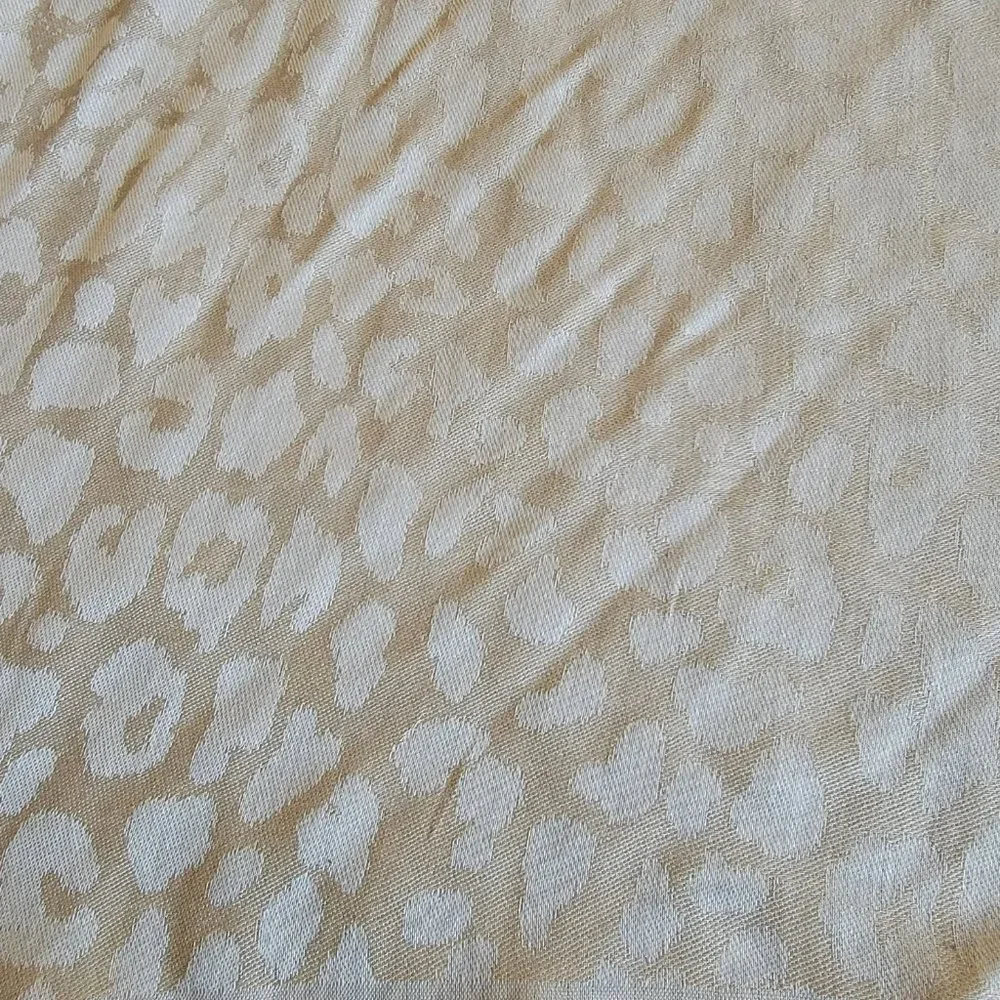 NWT Calvin Klein Beige Scarf